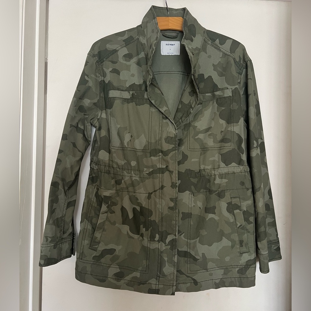 Old Navy Women's Olive Camouflage Utility Jacket